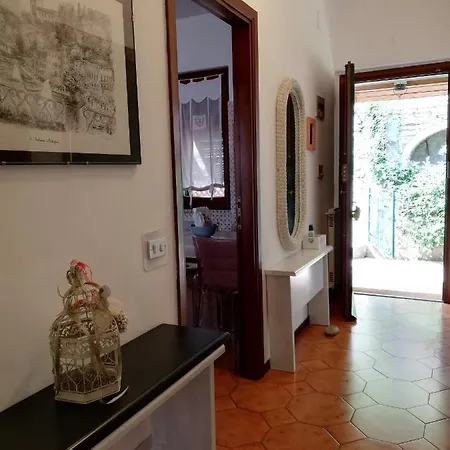 別荘 Fg Apartment, Mare E Monti, 70 Sqm, 2 Bedrooms, 1 Bathroom, Surrounded By Greenery, With Free Parking And Wifi Conveniently Located Near The Highway *