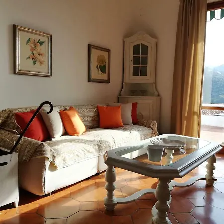 別荘 Fg Apartment, Mare E Monti, 70 Sqm, 2 Bedrooms, 1 Bathroom, Surrounded By Greenery, With Free Parking And Wifi Conveniently Located Near The Highway ラッパロ