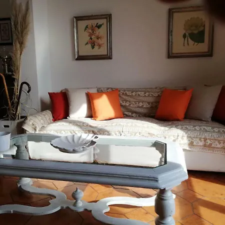 別荘 Fg Apartment, Mare E Monti, 70 Sqm, 2 Bedrooms, 1 Bathroom, Surrounded By Greenery, With Free Parking And Wifi Conveniently Located Near The Highway